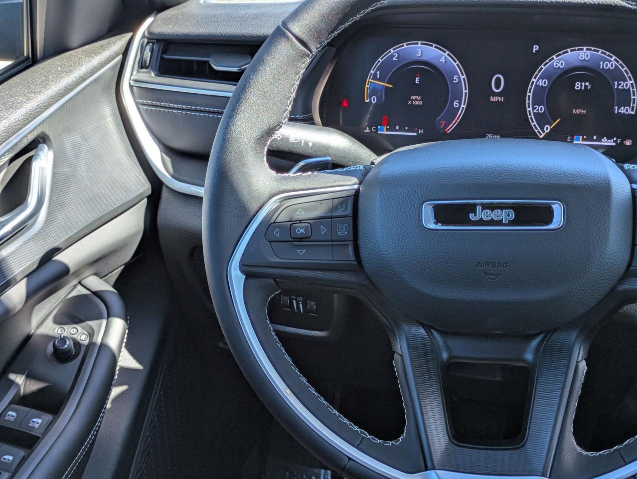 2025 Jeep Grand Cherokee L Laredo X Castroville TX