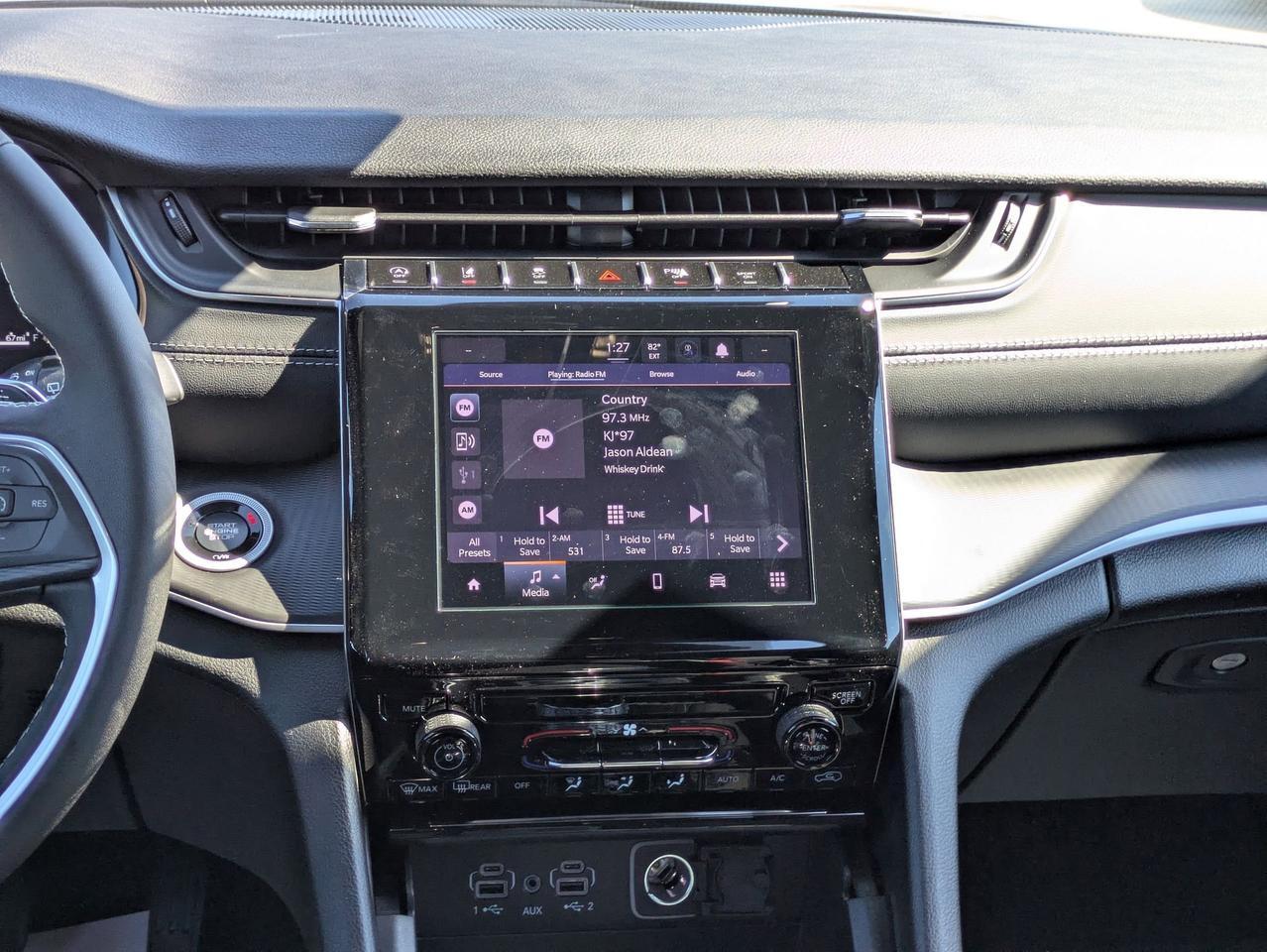 2025 Jeep Grand Cherokee L Laredo X Castroville TX