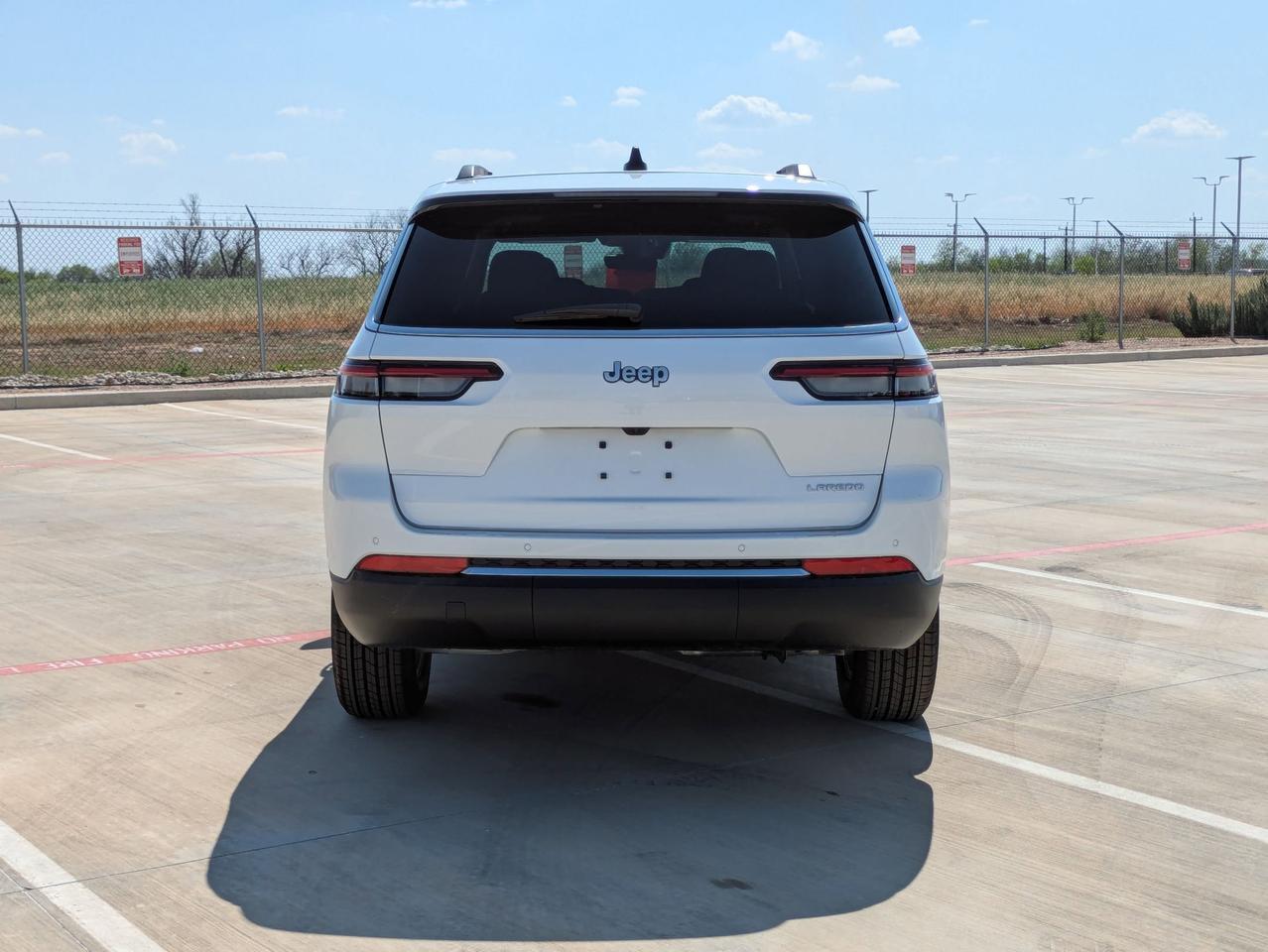 2025 Jeep Grand Cherokee L Laredo X Castroville TX