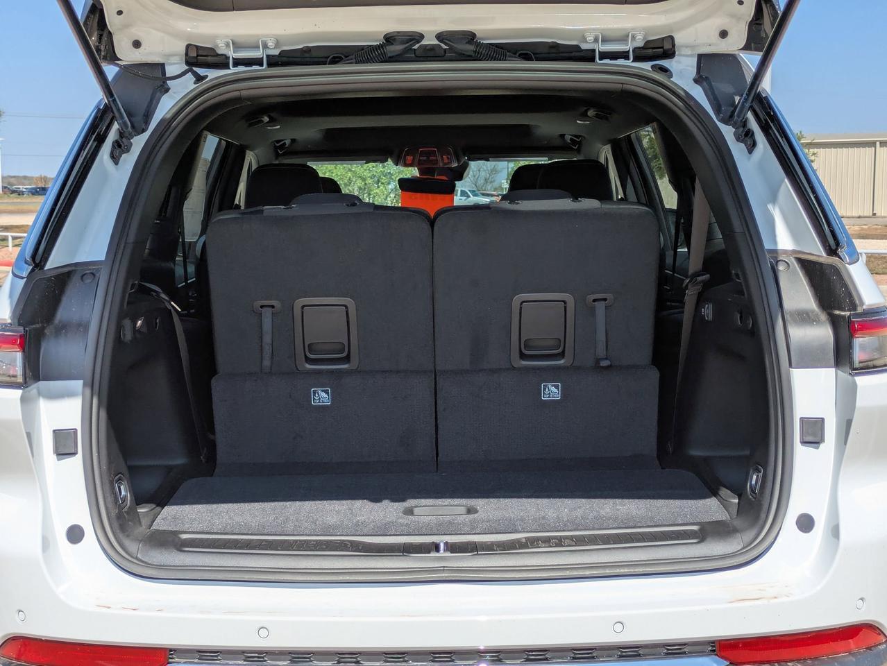 2025 Jeep Grand Cherokee L Laredo X Castroville TX