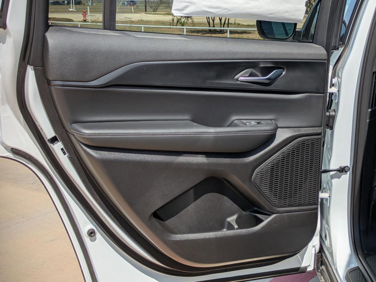 2025 Jeep Grand Cherokee L Laredo X Castroville TX