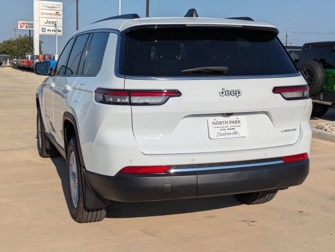 2025 Jeep Grand Cherokee L Laredo X Castroville TX
