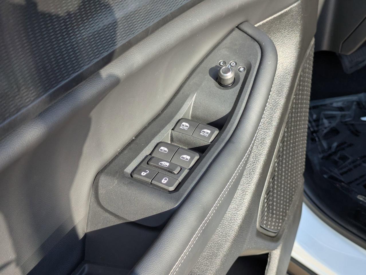 2025 Jeep Grand Cherokee L Laredo X Castroville TX