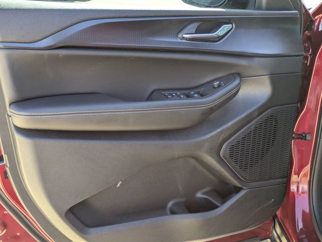 2025 Jeep Grand Cherokee L Laredo X Castroville TX