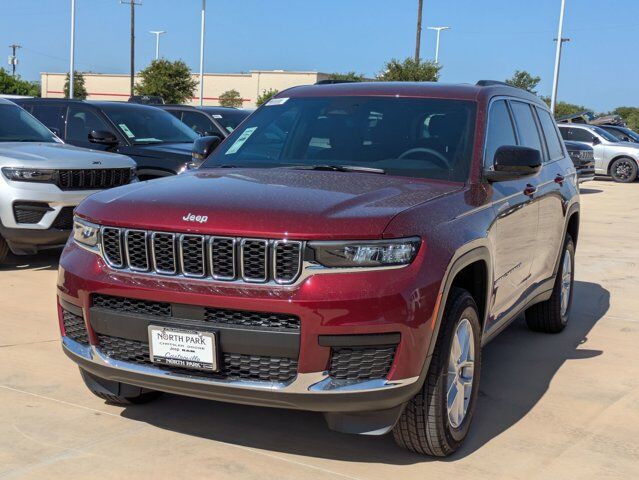 2025 Jeep Grand Cherokee L Laredo X Castroville TX