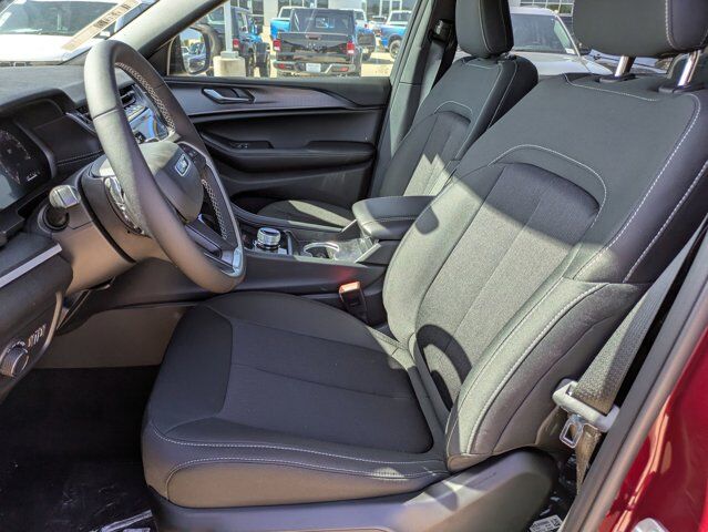 2025 Jeep Grand Cherokee L Laredo X Castroville TX