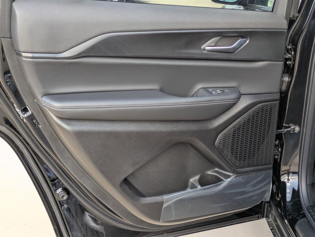 2025 Jeep Grand Cherokee L Laredo X Castroville TX