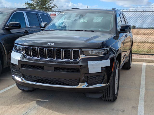 2025 Jeep Grand Cherokee L Laredo X Castroville TX