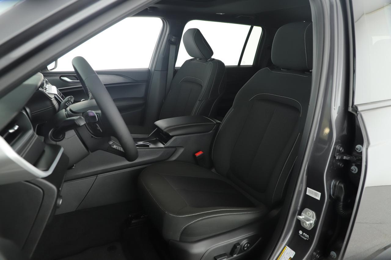 2025 Jeep Grand Cherokee L Laredo X New Braunfels TX