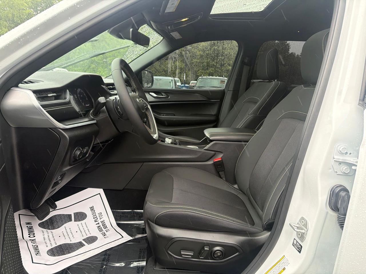2025 Jeep Grand Cherokee L Laredo Ashland VA