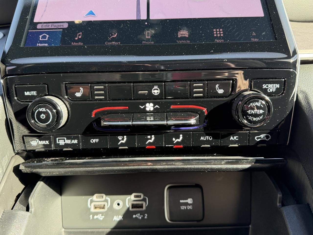 2025 Jeep Grand Cherokee L Limited 4x4 | V6 | Black Appearance Pkg | Pano Sunroof | Remote Start Redwater AB
