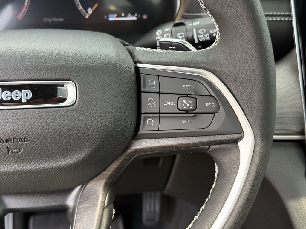 2025 Jeep Grand Cherokee L Limited Crestwood KY