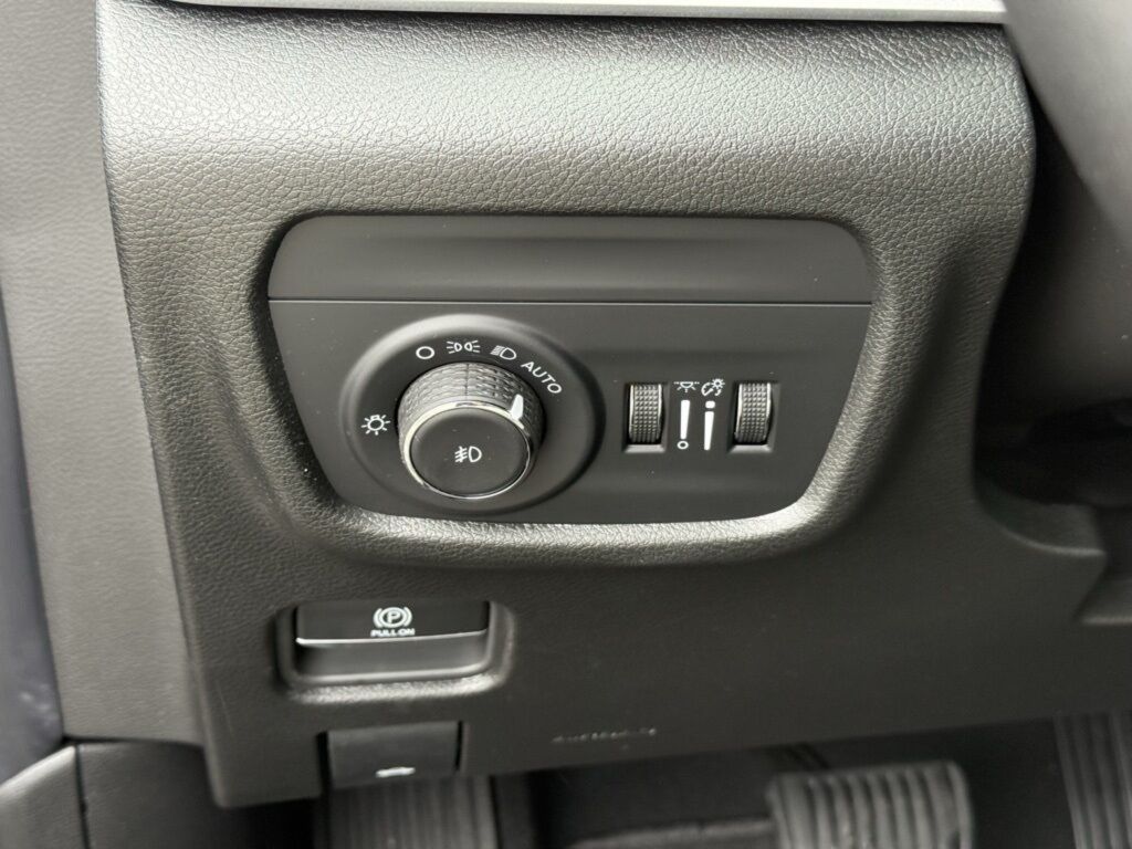 2025 Jeep Grand Cherokee L Limited Crestwood KY
