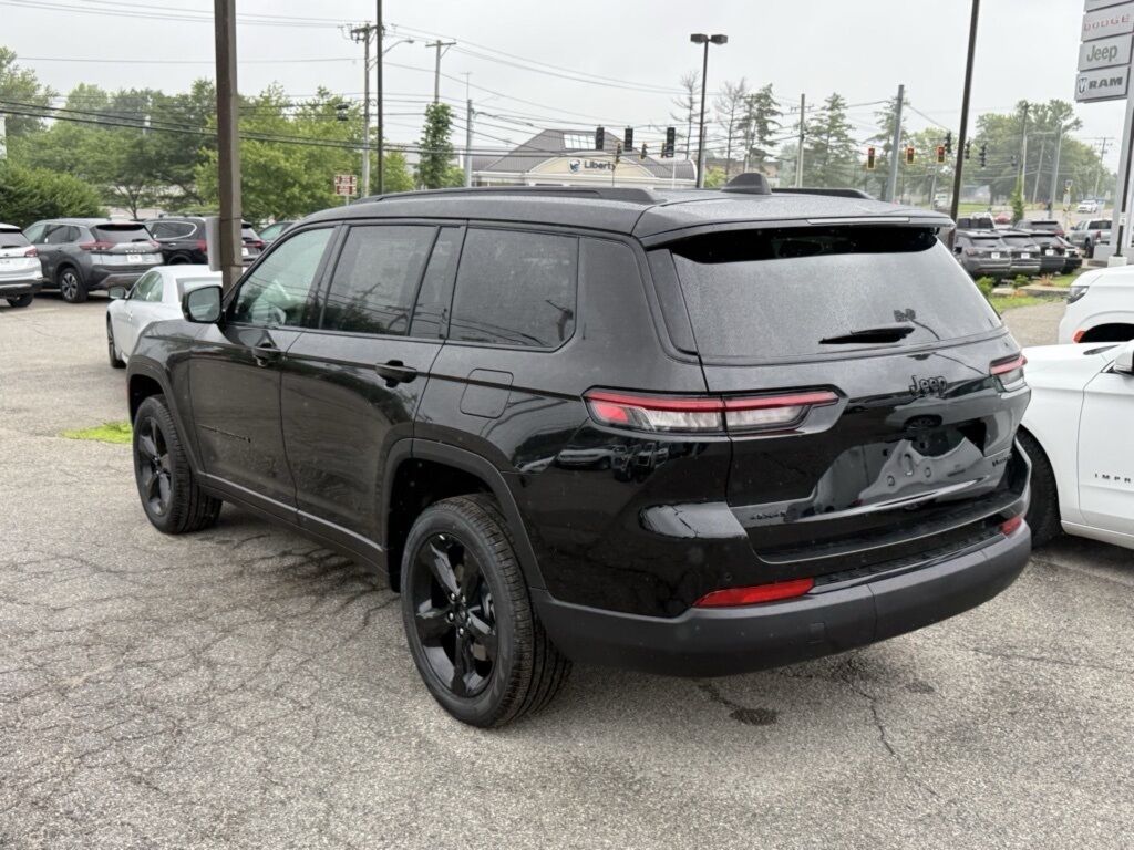 2025 Jeep Grand Cherokee L Limited Crestwood KY