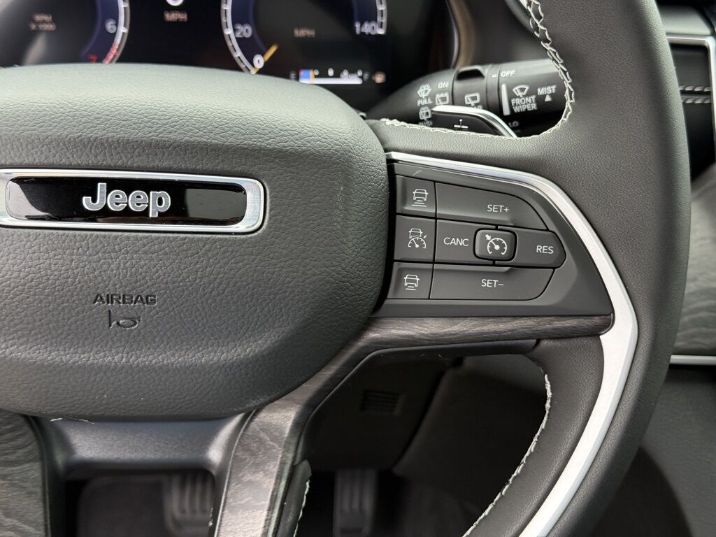 2025 Jeep Grand Cherokee L Limited Crestwood KY