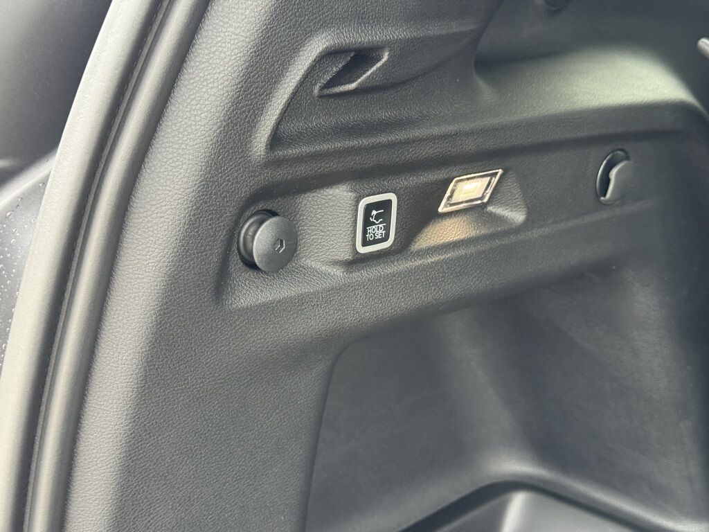 2025 Jeep Grand Cherokee L Limited Crestwood KY
