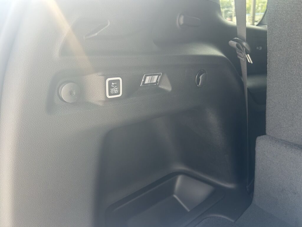 2025 Jeep Grand Cherokee L Limited Crestwood KY
