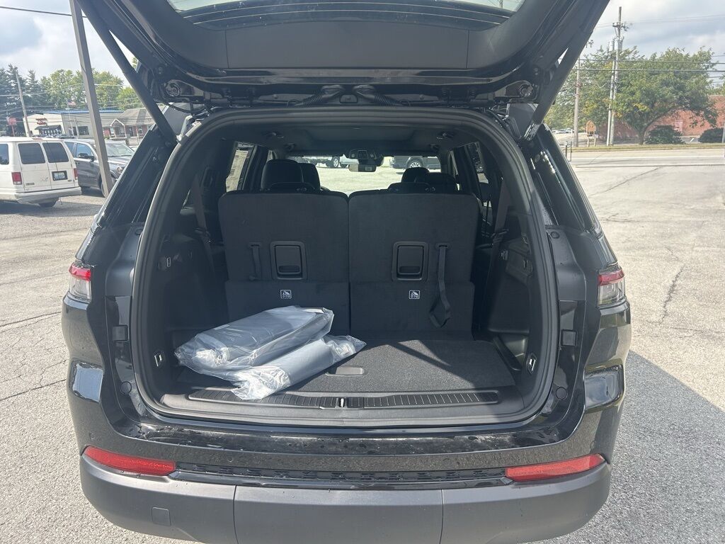 2025 Jeep Grand Cherokee L Limited Crestwood KY