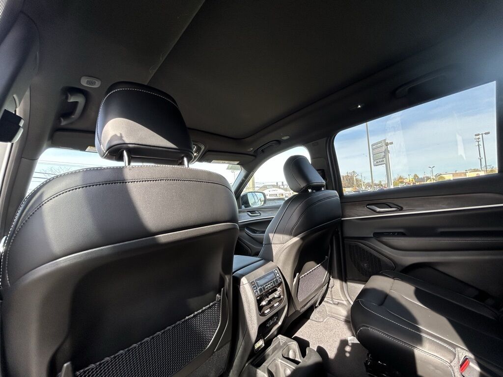 2025 Jeep Grand Cherokee L Limited Crestwood KY