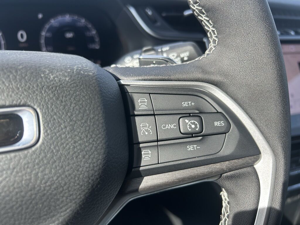 2025 Jeep Grand Cherokee L Limited Crestwood KY