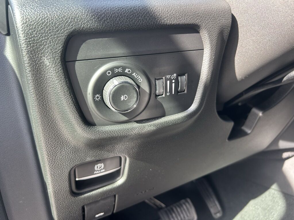 2025 Jeep Grand Cherokee L Limited Crestwood KY