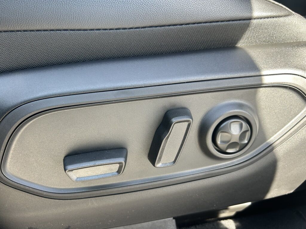 2025 Jeep Grand Cherokee L Limited Crestwood KY