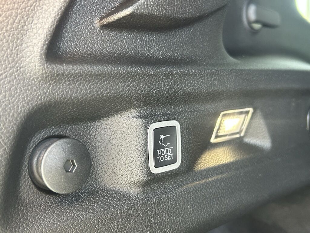 2025 Jeep Grand Cherokee L Limited Crestwood KY