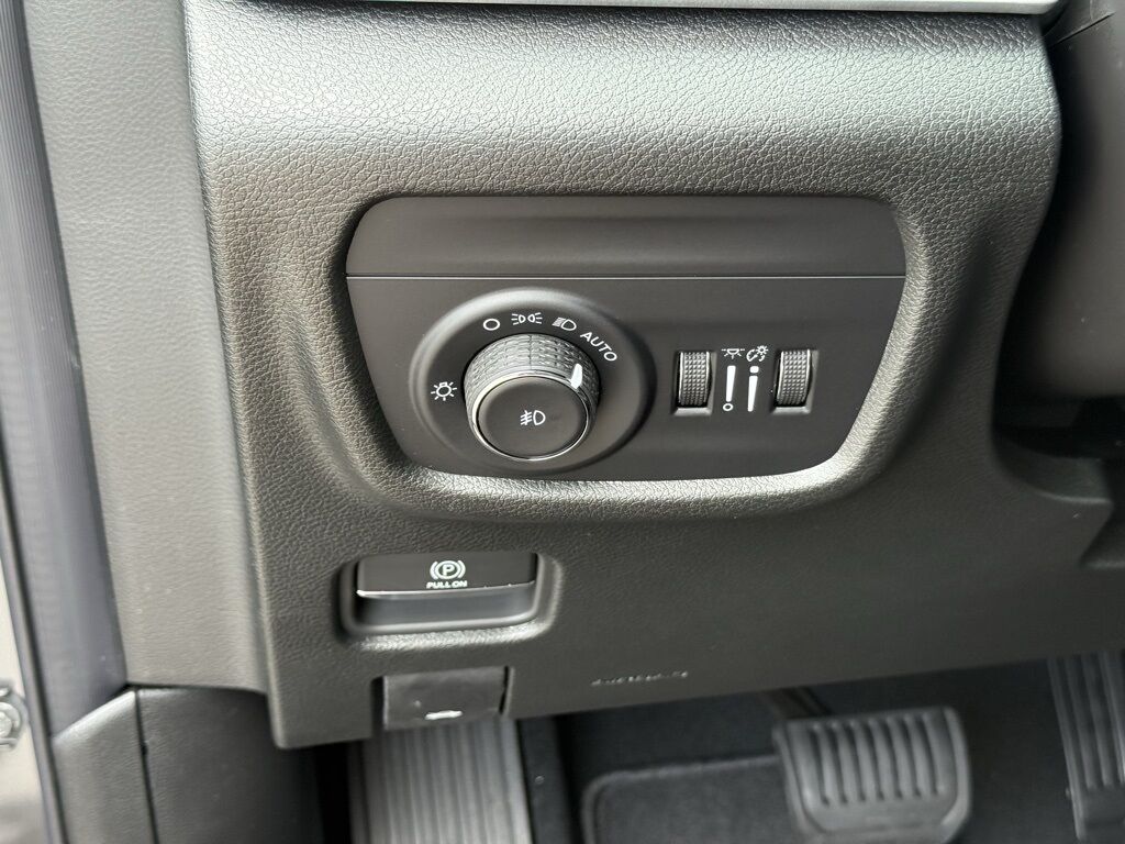 2025 Jeep Grand Cherokee L Limited Crestwood KY
