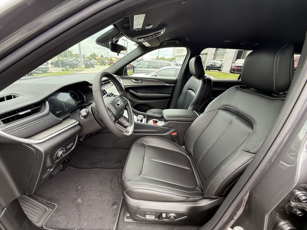 2025 Jeep Grand Cherokee L Limited Crestwood KY