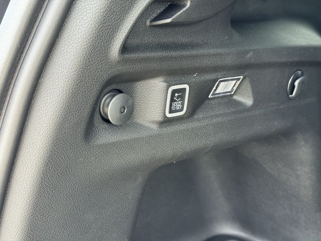 2025 Jeep Grand Cherokee L Limited Crestwood KY