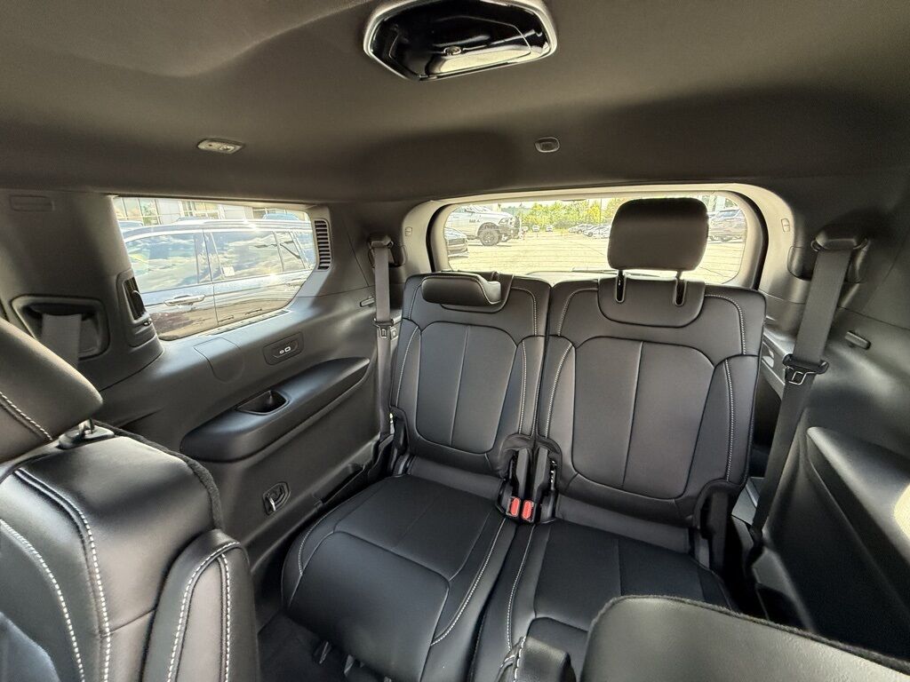 2025 Jeep Grand Cherokee L Limited Crestwood KY