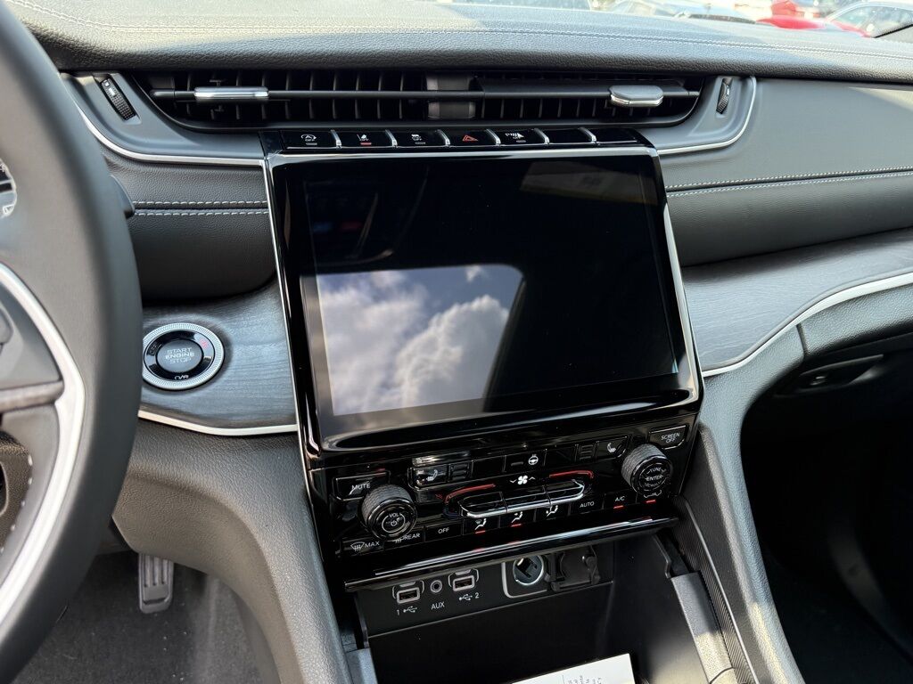 2025 Jeep Grand Cherokee L Limited Crestwood KY