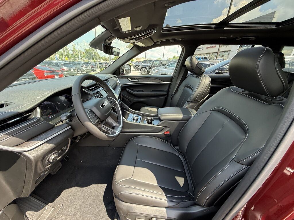 2025 Jeep Grand Cherokee L Limited Crestwood KY