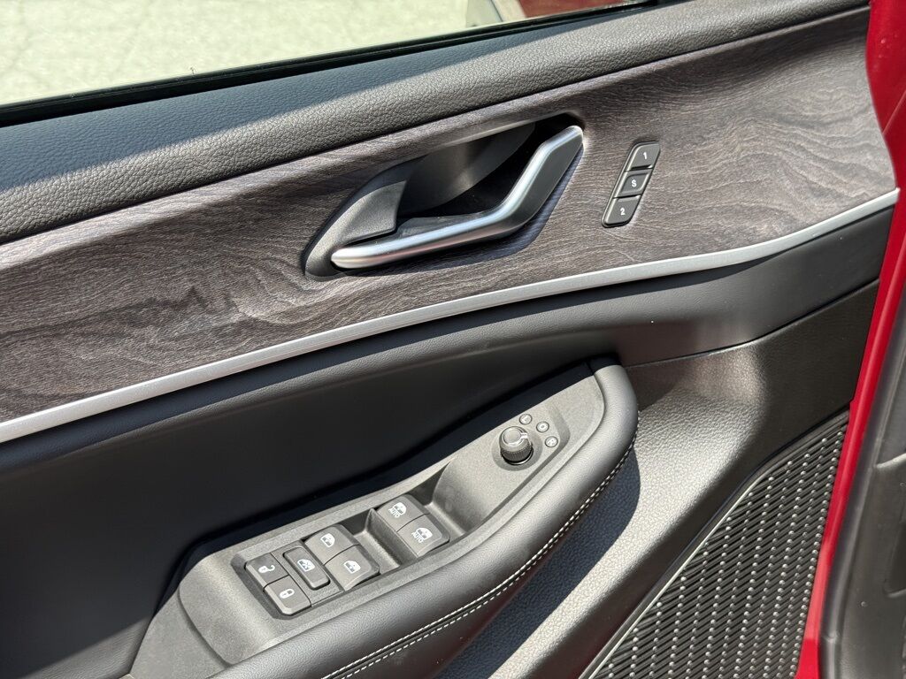 2025 Jeep Grand Cherokee L Limited Crestwood KY