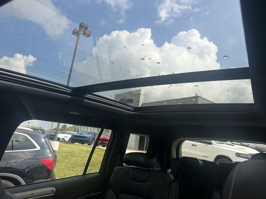 2025 Jeep Grand Cherokee L Limited Crestwood KY