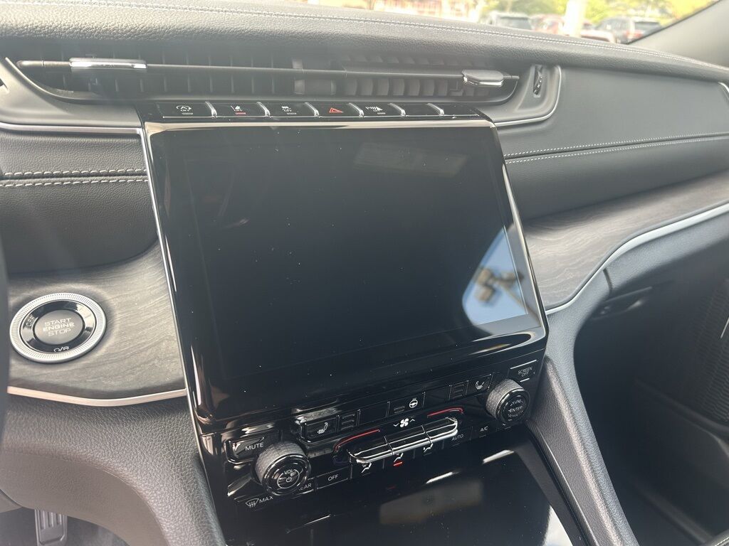 2025 Jeep Grand Cherokee L Limited Crestwood KY