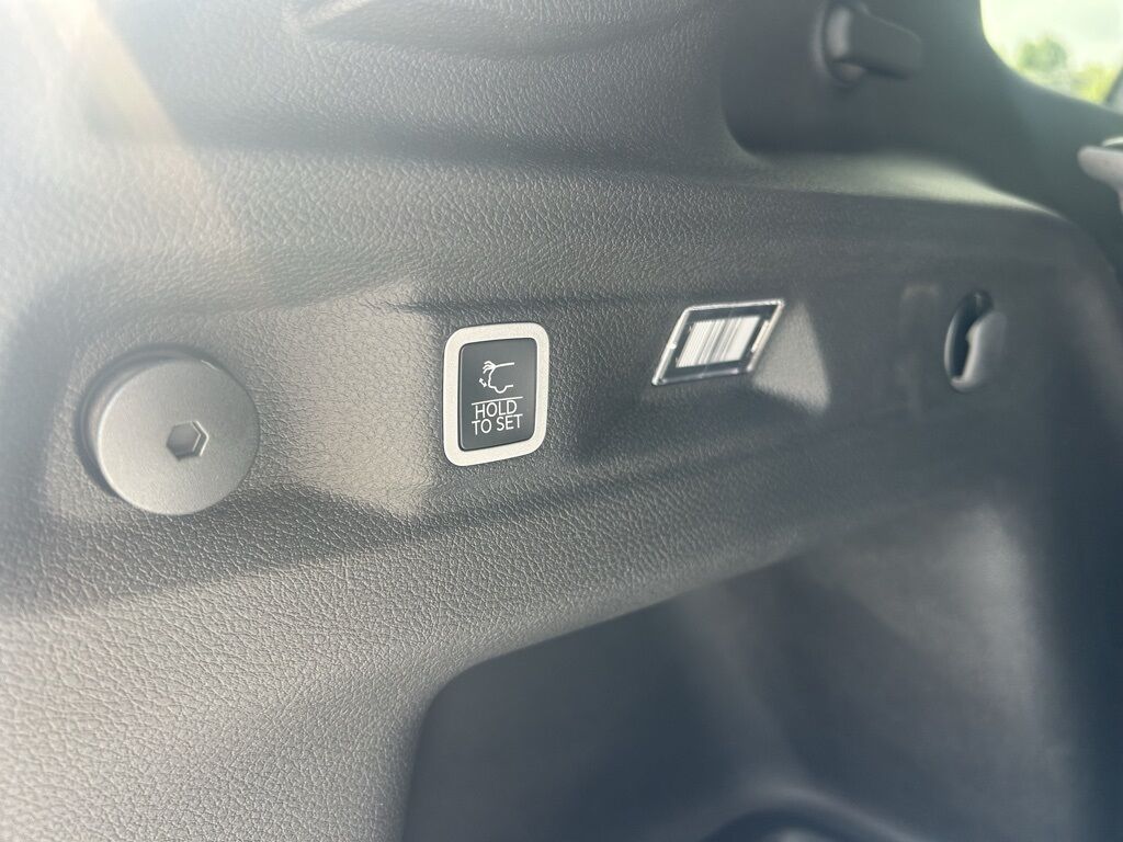 2025 Jeep Grand Cherokee L Limited Crestwood KY