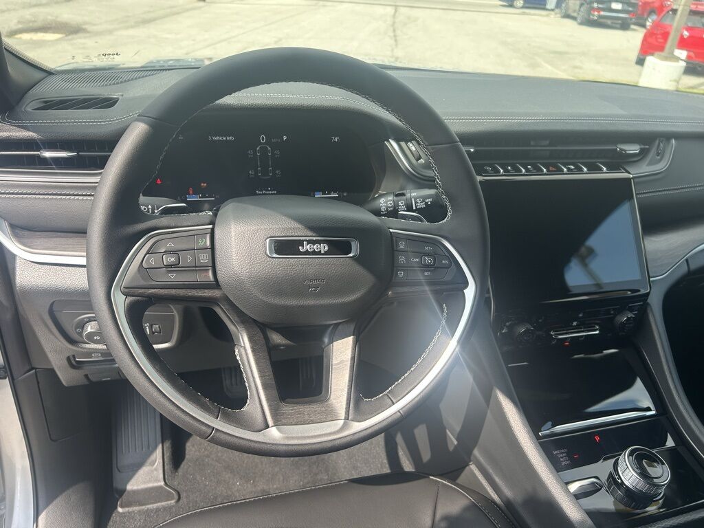 2025 Jeep Grand Cherokee L Limited Crestwood KY