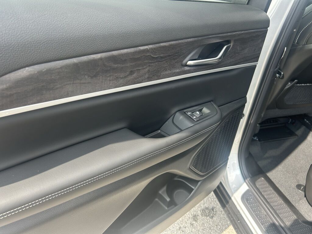 2025 Jeep Grand Cherokee L Limited Crestwood KY