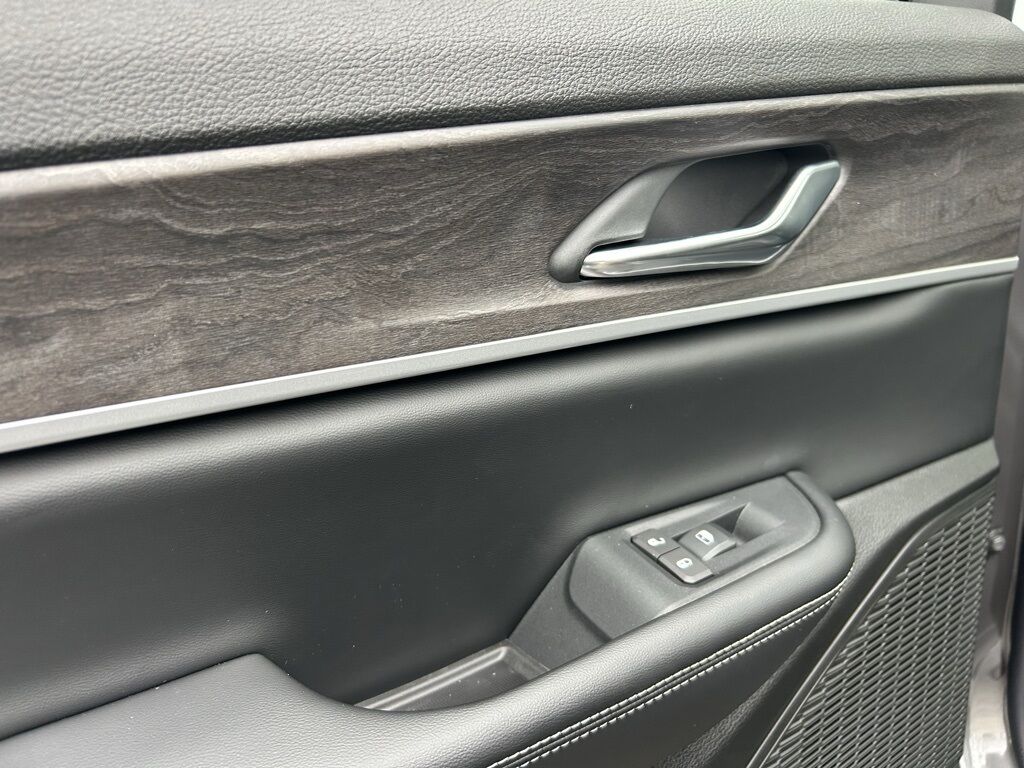 2025 Jeep Grand Cherokee L Limited Crestwood KY