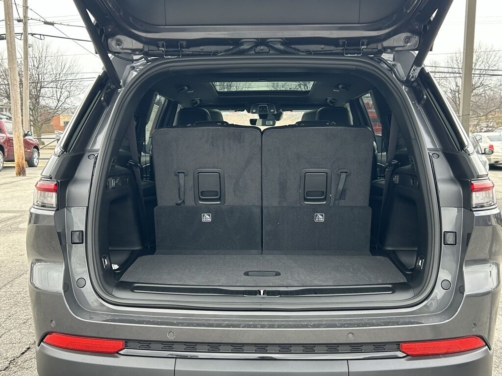 2025 Jeep Grand Cherokee L Limited Crestwood KY