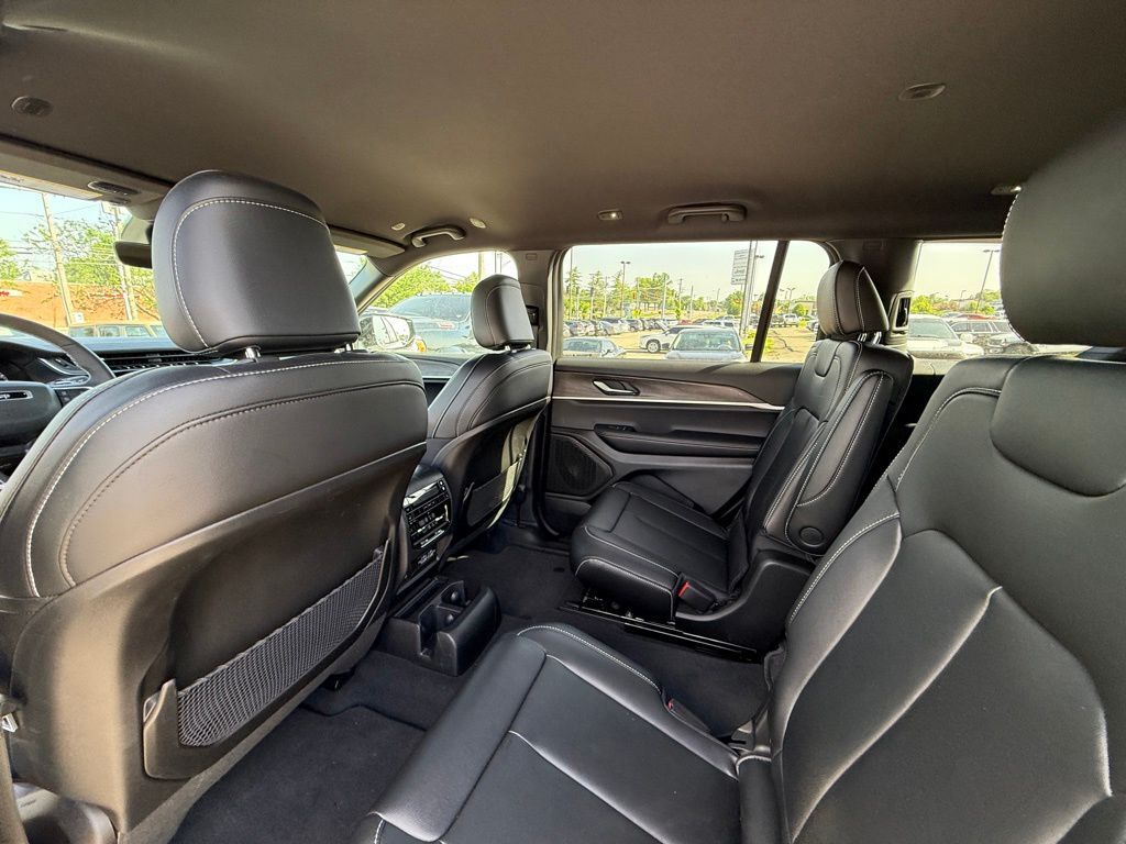 2025 Jeep Grand Cherokee L Limited Crestwood KY