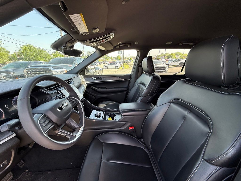 2025 Jeep Grand Cherokee L Limited Crestwood KY