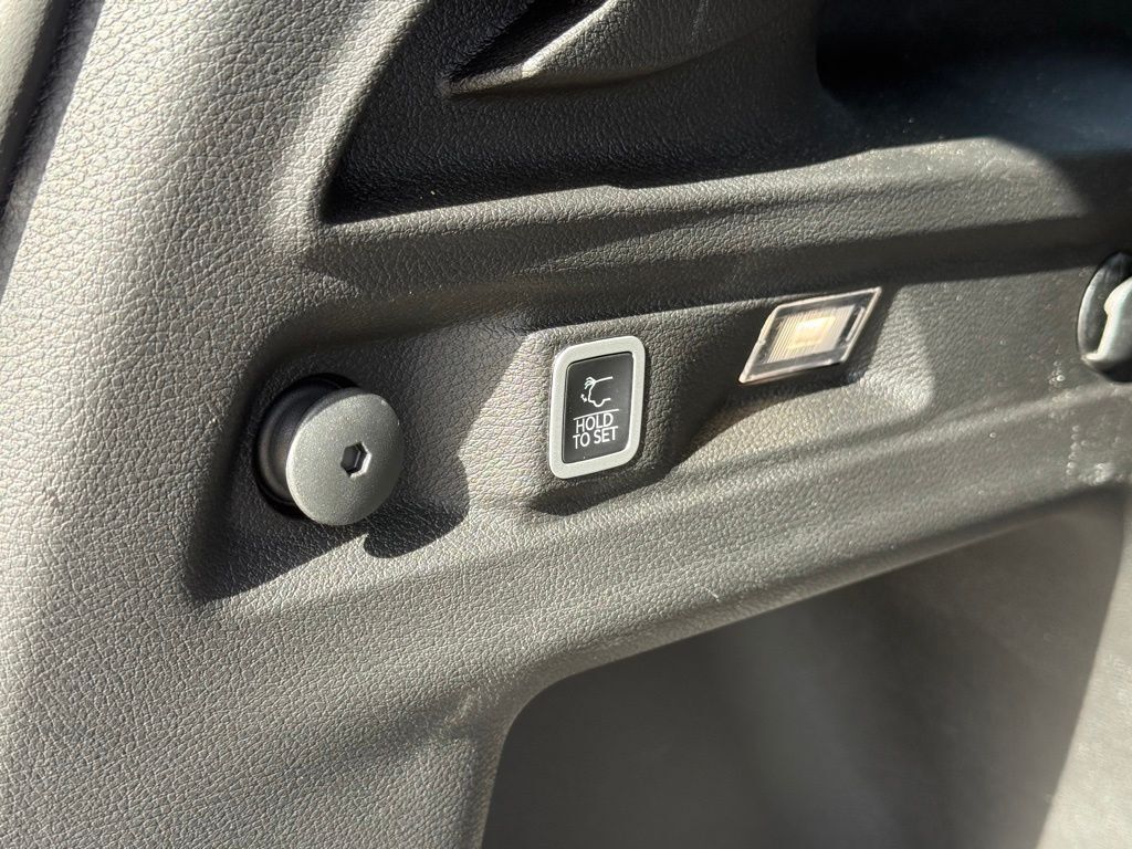 2025 Jeep Grand Cherokee L Limited Crestwood KY