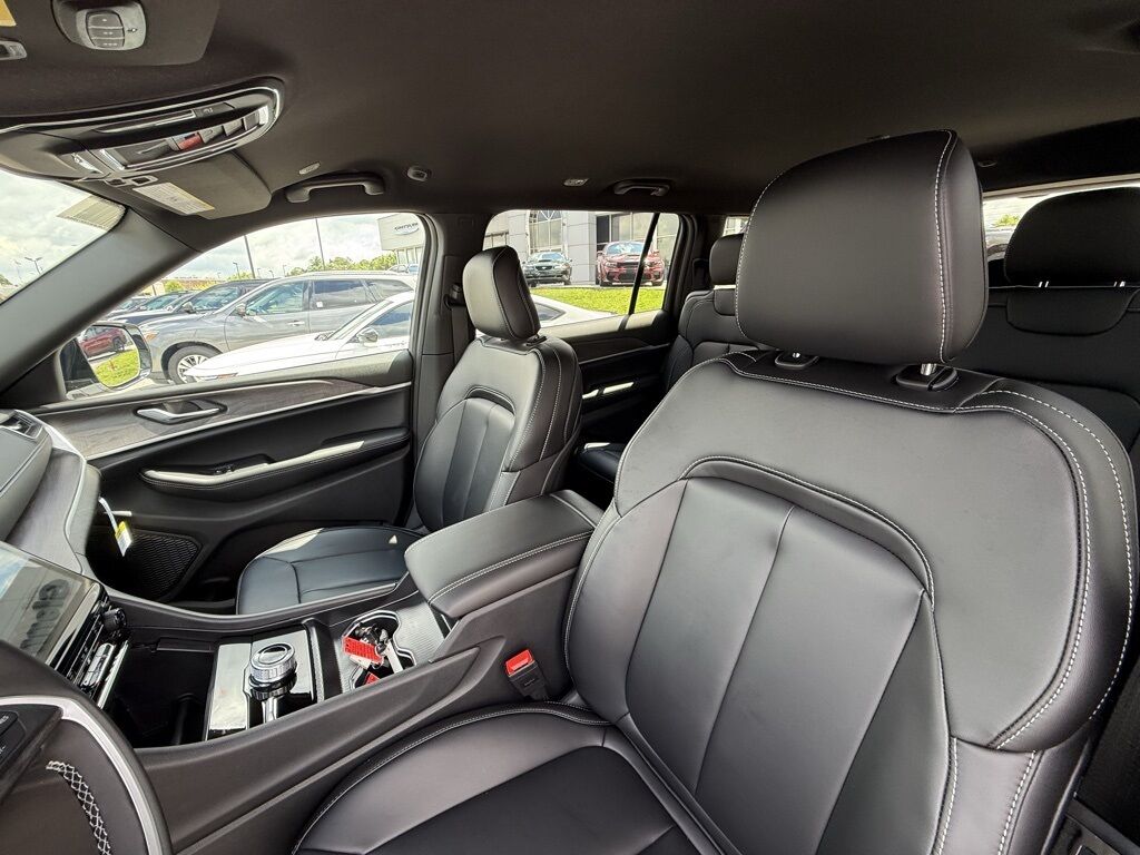 2025 Jeep Grand Cherokee L Limited Crestwood KY