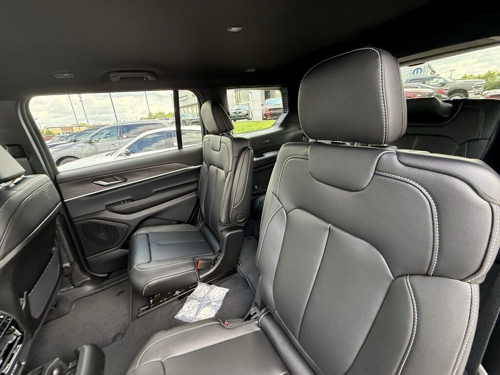 2025 Jeep Grand Cherokee L Limited Crestwood KY
