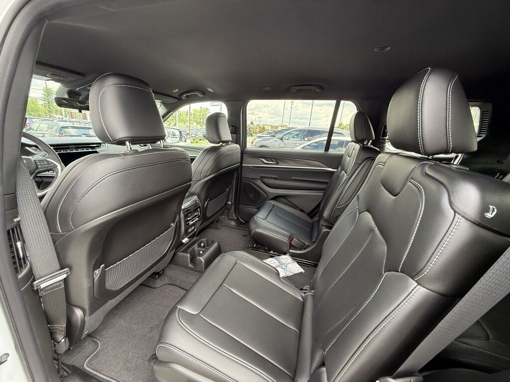 2025 Jeep Grand Cherokee L Limited Crestwood KY