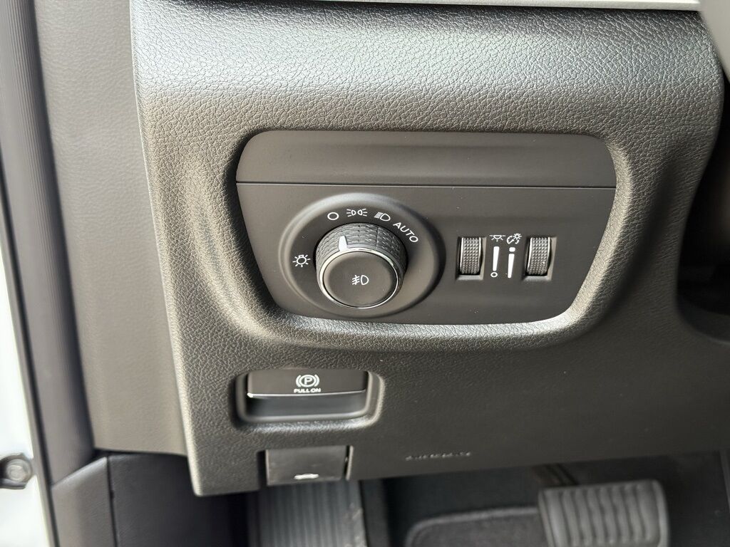 2025 Jeep Grand Cherokee L Limited Crestwood KY