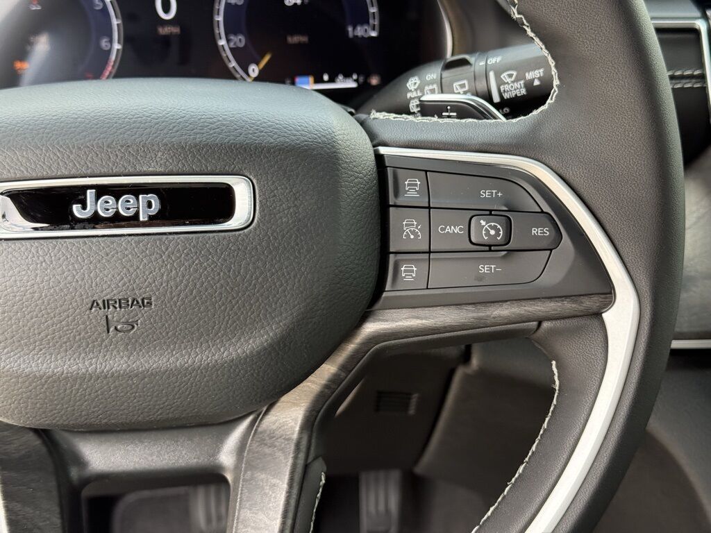 2025 Jeep Grand Cherokee L Limited Crestwood KY