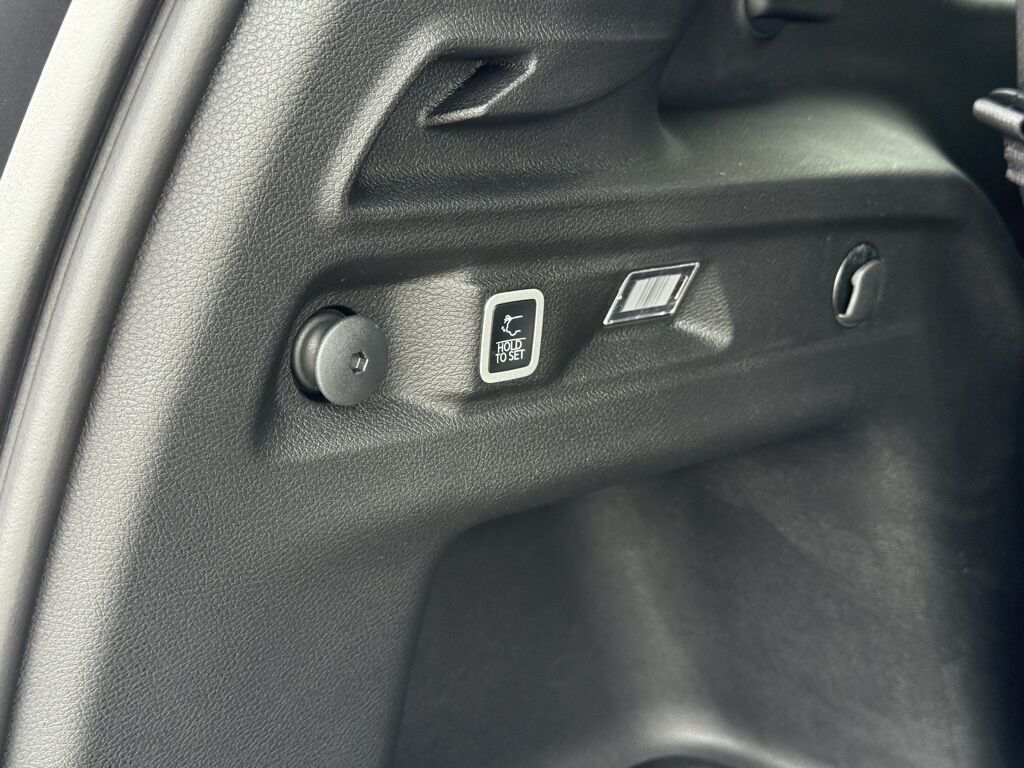 2025 Jeep Grand Cherokee L Limited Crestwood KY